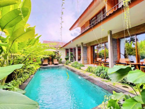 Griya Tropical